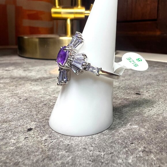 Ring Bomb Party Ring, NWOT, size 8 , purple gemstone on silver color band - Picture 2 of 7